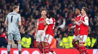 也打击了球 也打击了球